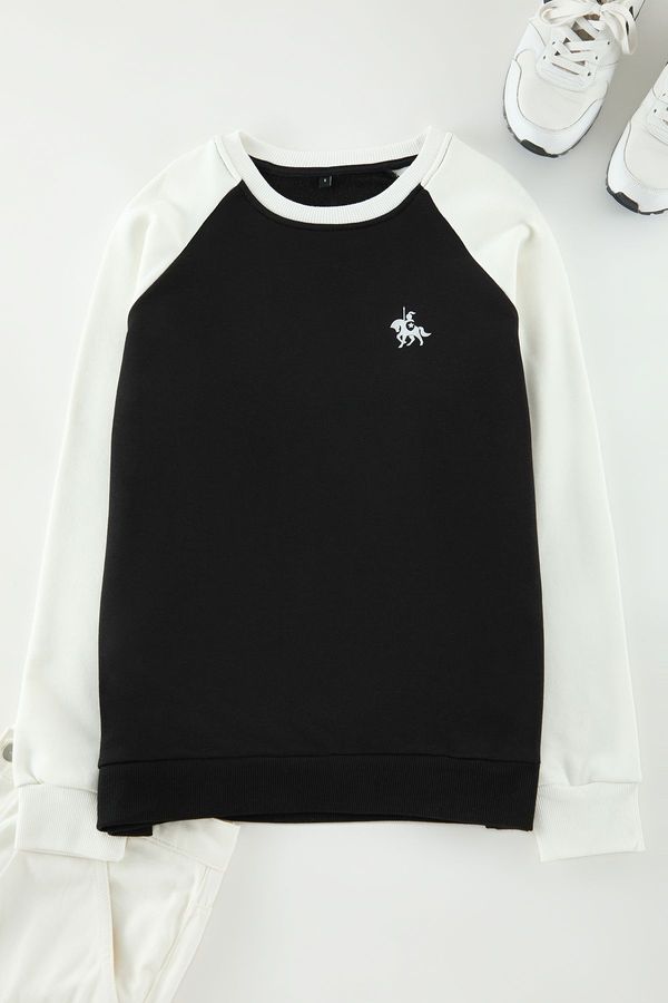 Trendyol Trendyol Black Oversize/Wide Cut Raglan Sleeve Print Detailed Sweatshirt