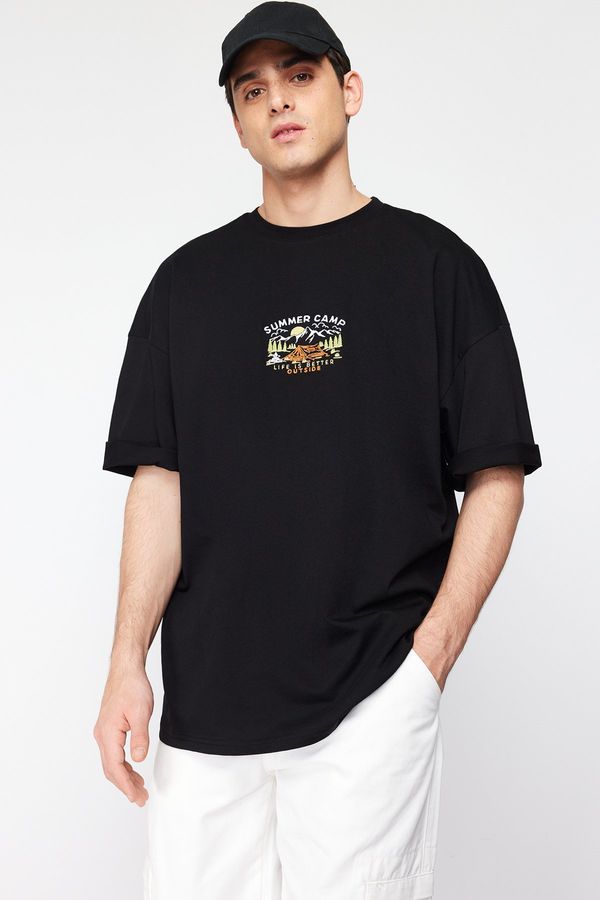 Trendyol Trendyol Black Oversize/Wide Cut Short Sleeve Landscape Embroidered 100% Cotton T-Shirt