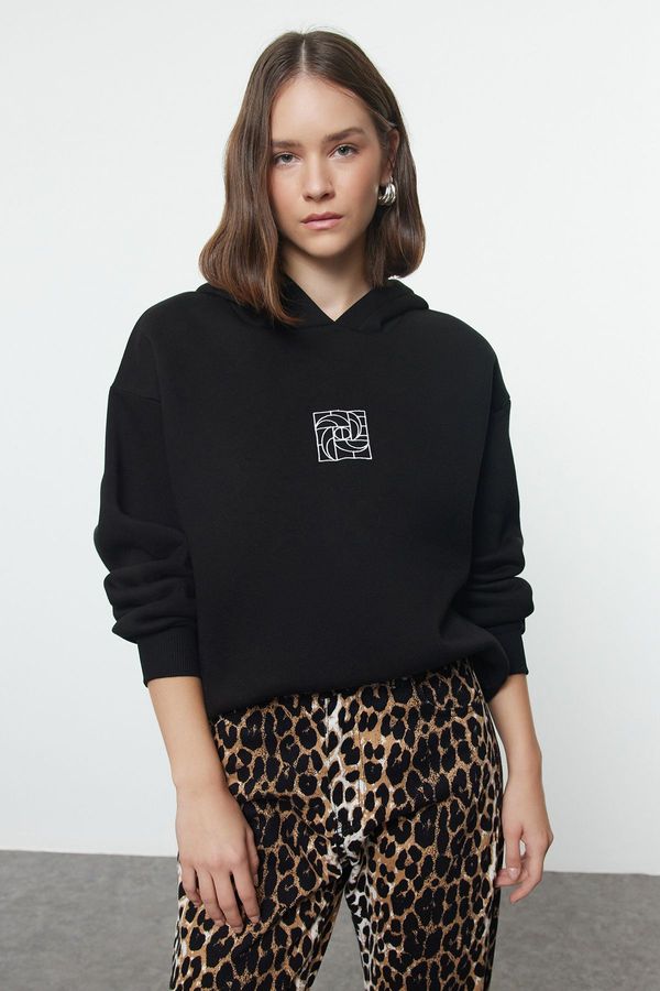 Trendyol Trendyol Black Oversize/Wide Pattern Embroidered Thick Inside Fleece Knitted Sweatshirt