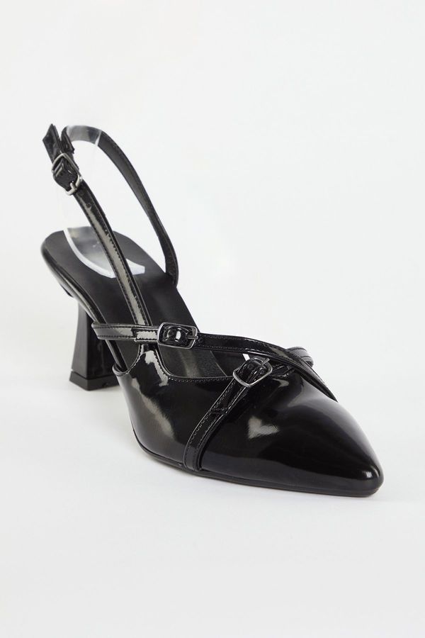 Trendyol Trendyol Black Patent Leather Belted Buckle Detailed Women's Heeled Shoes