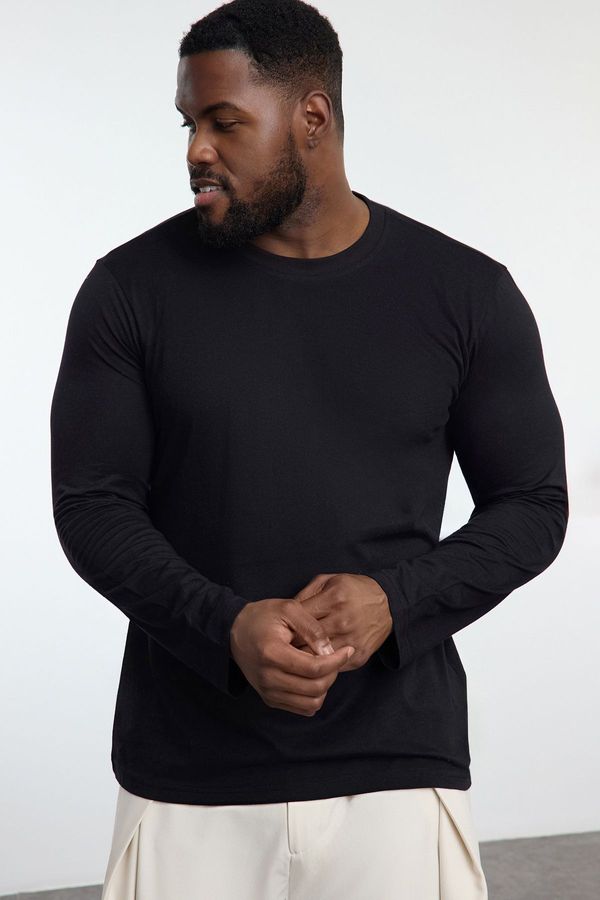 Trendyol Trendyol Black Plus Size Slim/Slim Cut Crew Neck Basic T-shirt