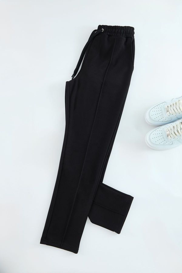 Trendyol Trendyol Black Regular Cut Textured Stitch Detailed Sweatpants