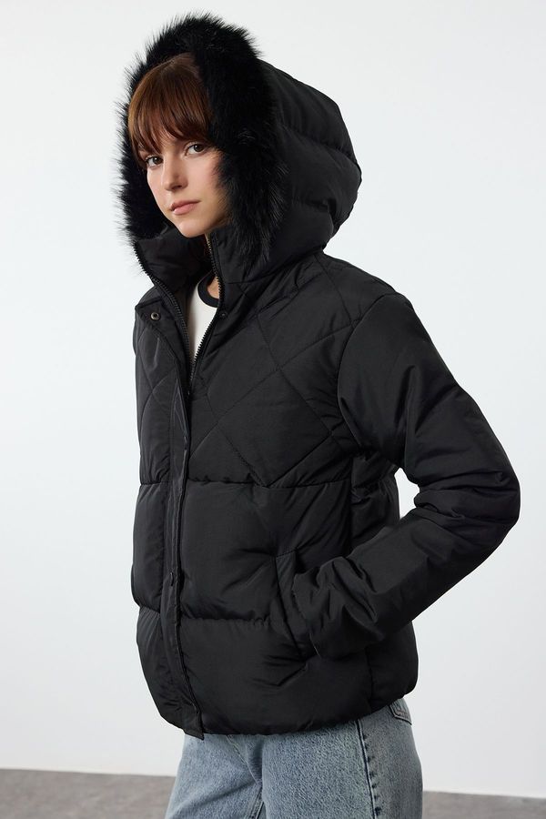 Trendyol Trendyol Black Regular Fit Fur Detailed Hooded Puffer Jacket