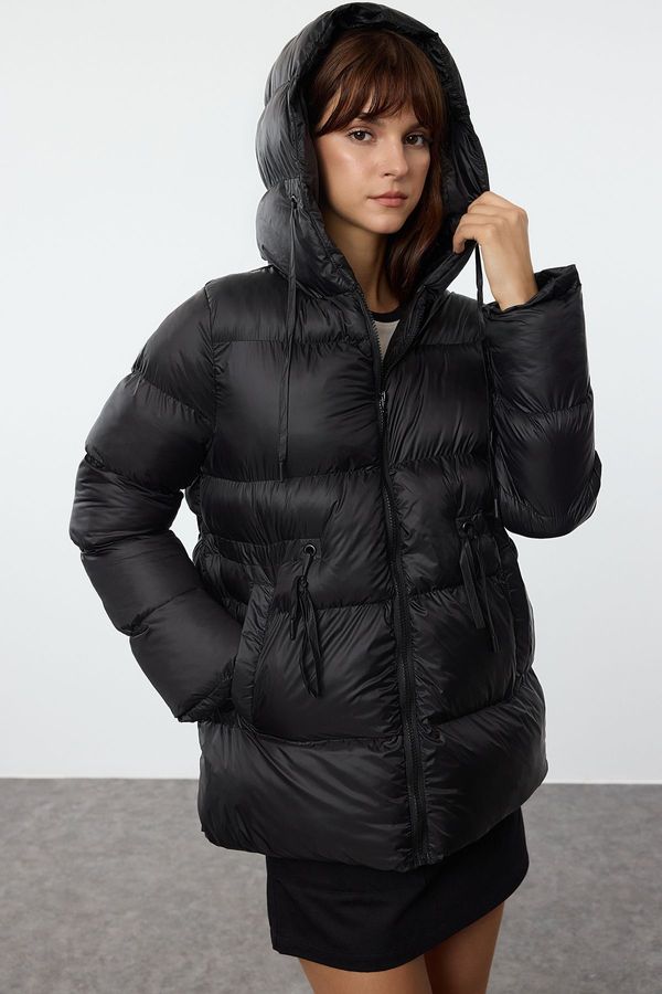 Trendyol Trendyol Black Regular Fit Hooded Waist Drawstring Detail Water Repellent Puffer Jacket