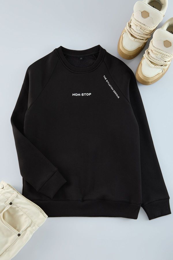 Trendyol Trendyol Black Regular/Normal Cut Raglan Sleeve Text Printed Sweatshirt