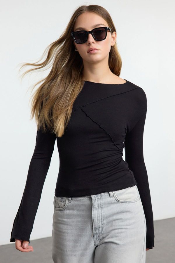 Trendyol Trendyol Black Ribbed Detailed Fitted/Fits-Your-Body Spanish Sleeve Knitted Blouse