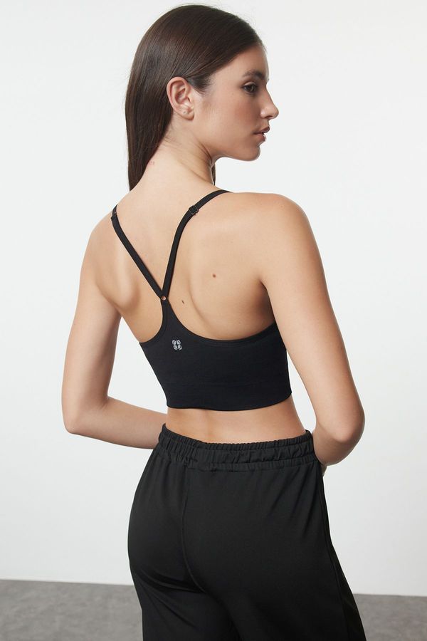 Trendyol Trendyol Black Seamless Support Shaping Strappy Yoga Knit Sports Bra