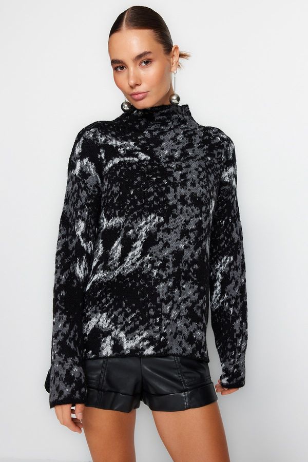 Trendyol Trendyol Black Self Patterned High Neck Knitwear Sweater