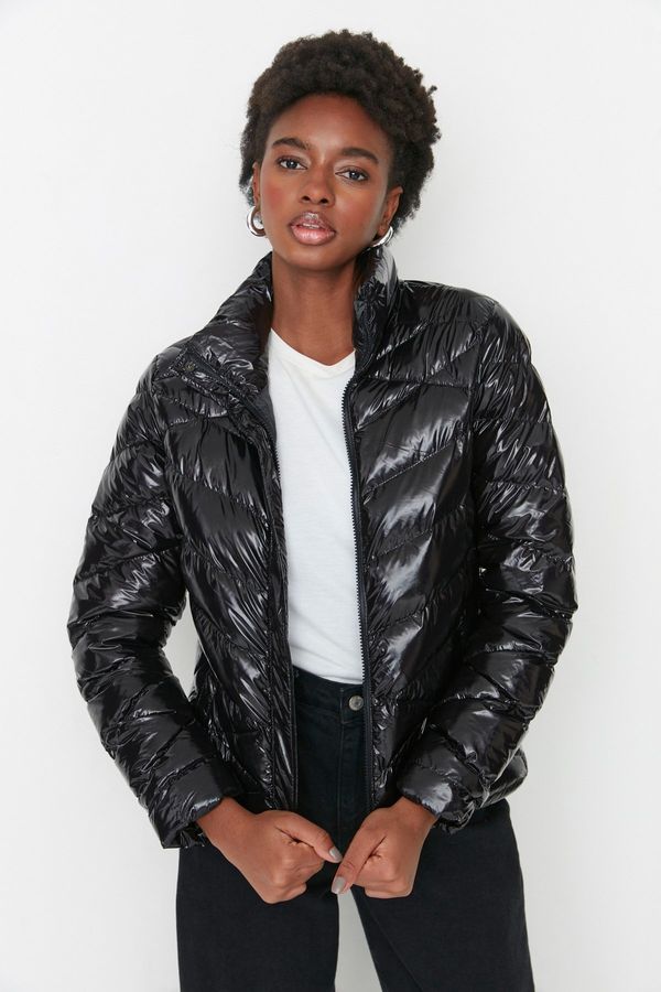 Trendyol Trendyol Black Standing Collar Glossy Inflatable Coat