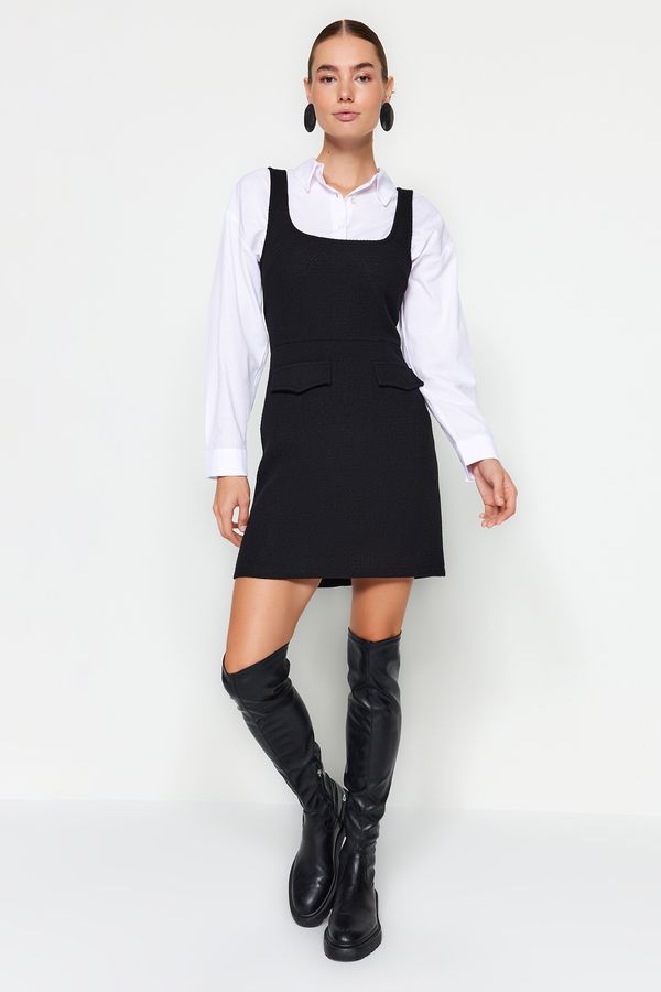 Trendyol Trendyol Black Straight Cut Pocket Detailed Square Collar Mini Woven Dress