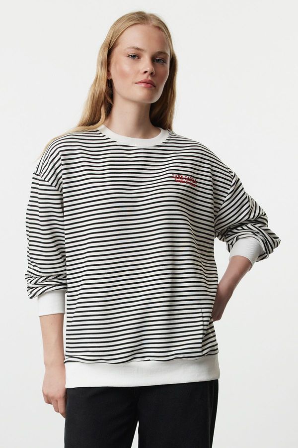 Trendyol Trendyol Black Striped Slogan Embroidered Oversize/Wide Fit Long Sleeve Knitted Sweatshirt