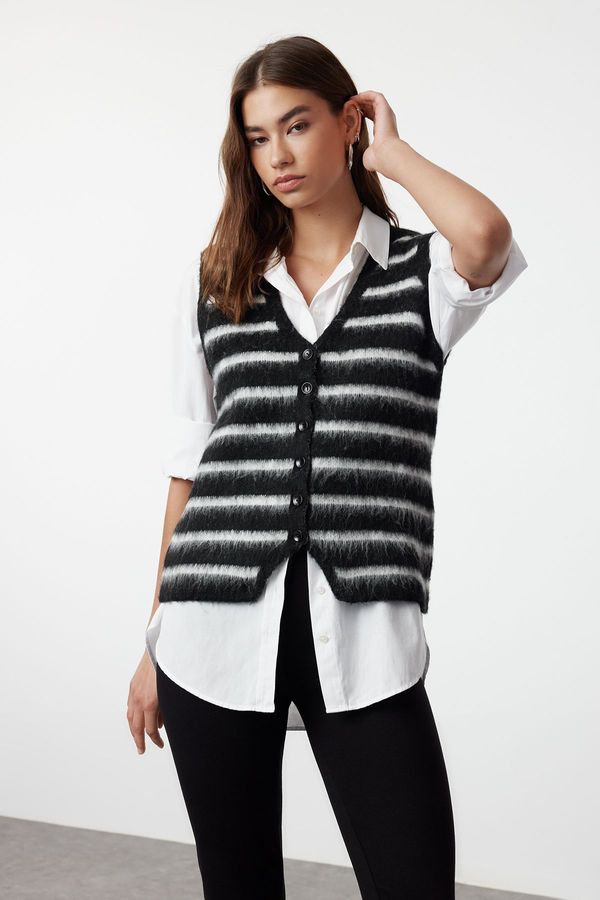 Trendyol Trendyol Black Striped V-Neck Regular Vest