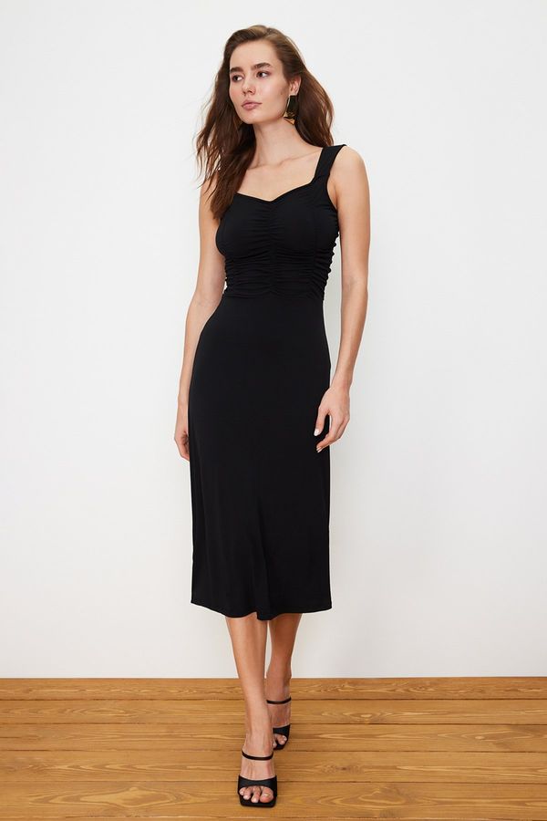 Trendyol Trendyol Black Sweetheart Neckline Gathered Stretchy Knitted Midi Dress