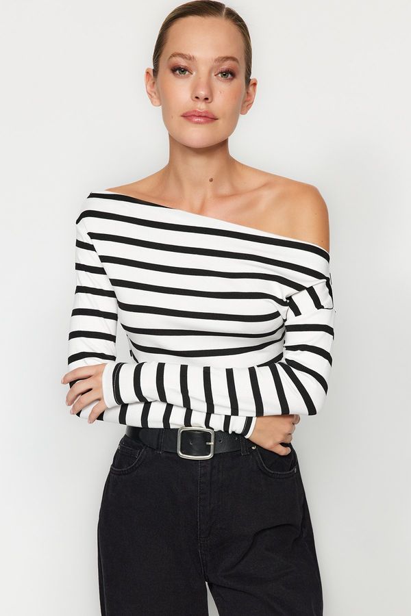 Trendyol Trendyol Black White Striped Premium Soft Fabric Fitted Boat Neck Stretchy Knitted Blouse