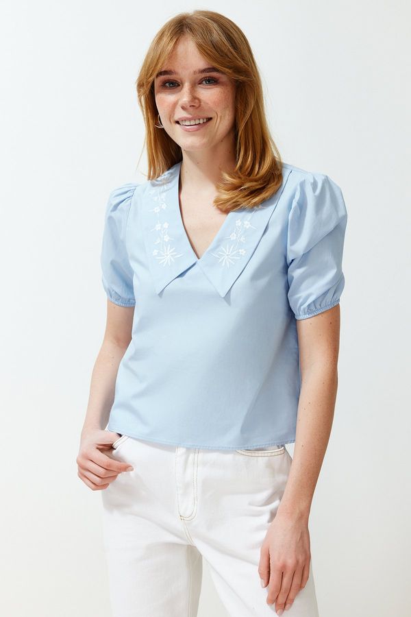 Trendyol Trendyol Blue Collar Detailed Woven Blouse