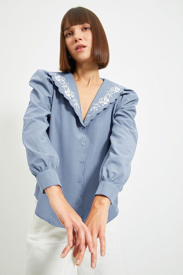 Trendyol Trendyol Blue Collar Embroidery Detailed Woven Blouse