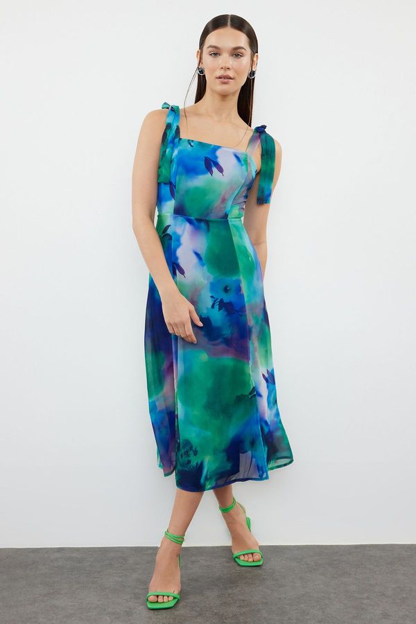 Trendyol Trendyol Blue Floral A-Line Slit Back Gipe Detailed Chiffon Lined Midi Woven Dress