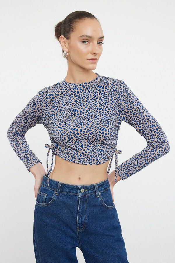 Trendyol Trendyol Blue Printed Fitted Gather/Drape Detailed Stretchy Knitted Blouse