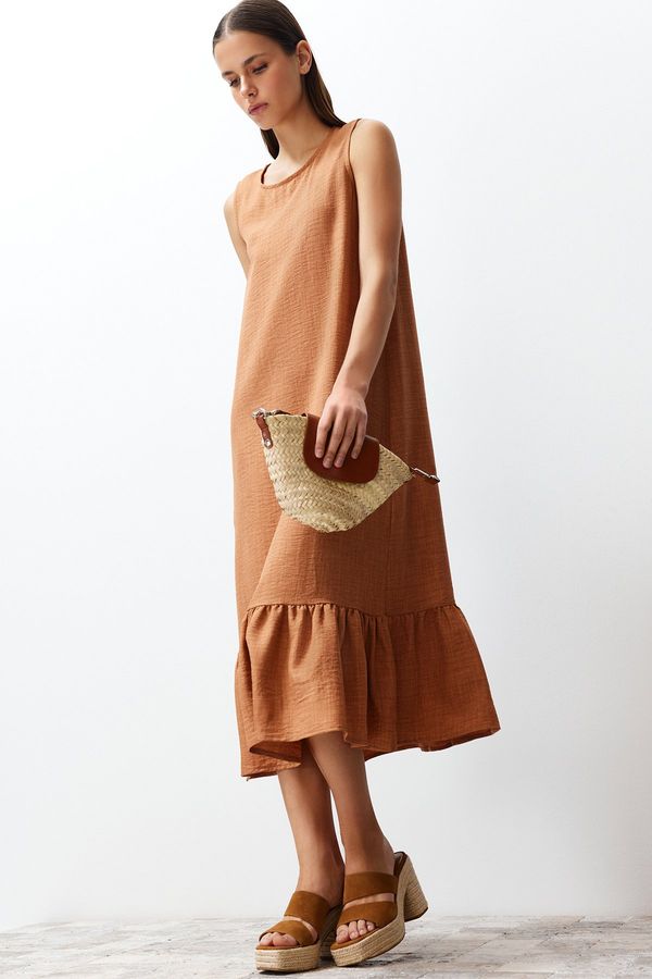 Trendyol Trendyol Brown Crew Neck Midi Aerobin Woven Dress