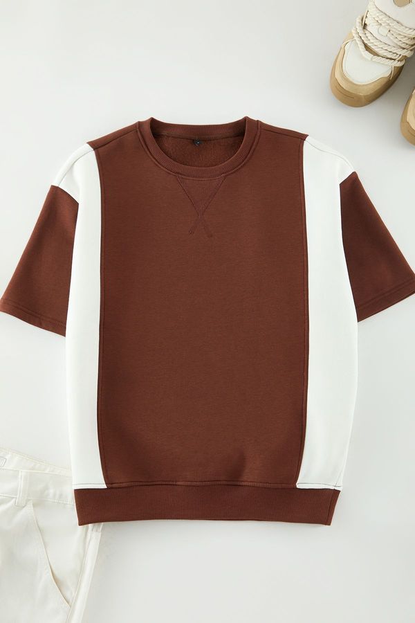 Trendyol Trendyol Brown-Ecru Oversize/Wide Cut Color Blocked Thick T-shirt with Inside Raised Hem