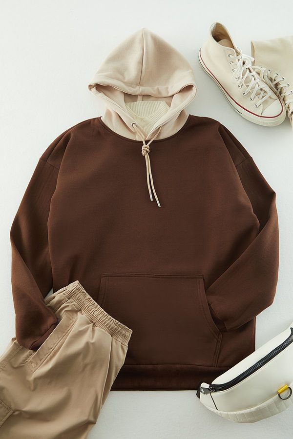 Trendyol Trendyol Brown Oversize/Wide Cut Hooded Printed Fleece/Warm Sweatshirt