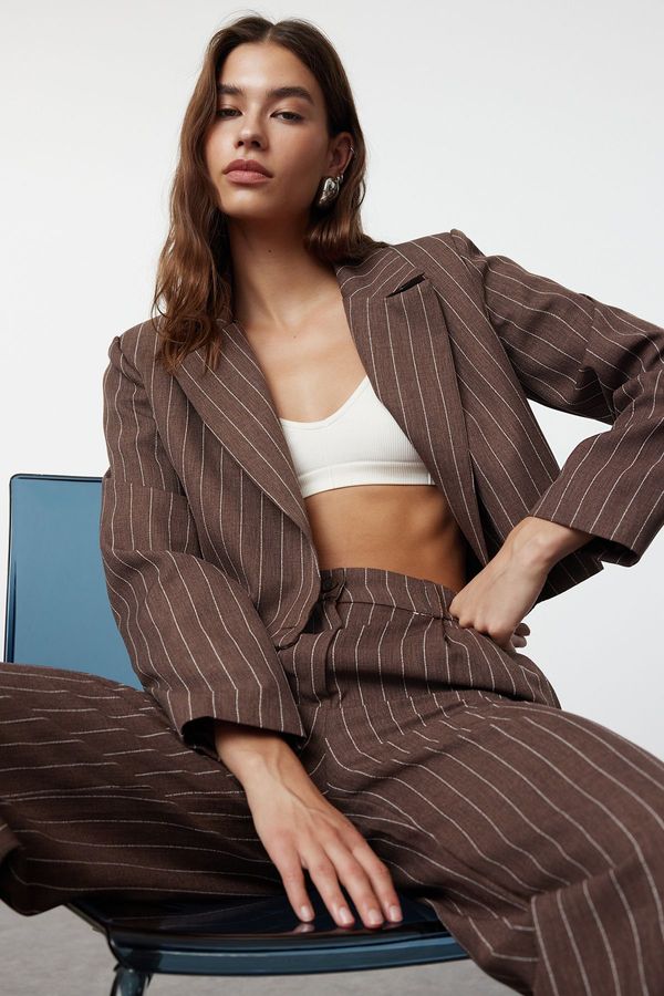 Trendyol Trendyol Brown Regular Crop Striped Woven Blazer Jacket