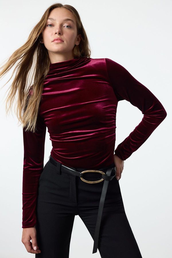 Trendyol Trendyol Burgundy Velvet Draped High Collar Fitted Regular Length Knitted Blouse