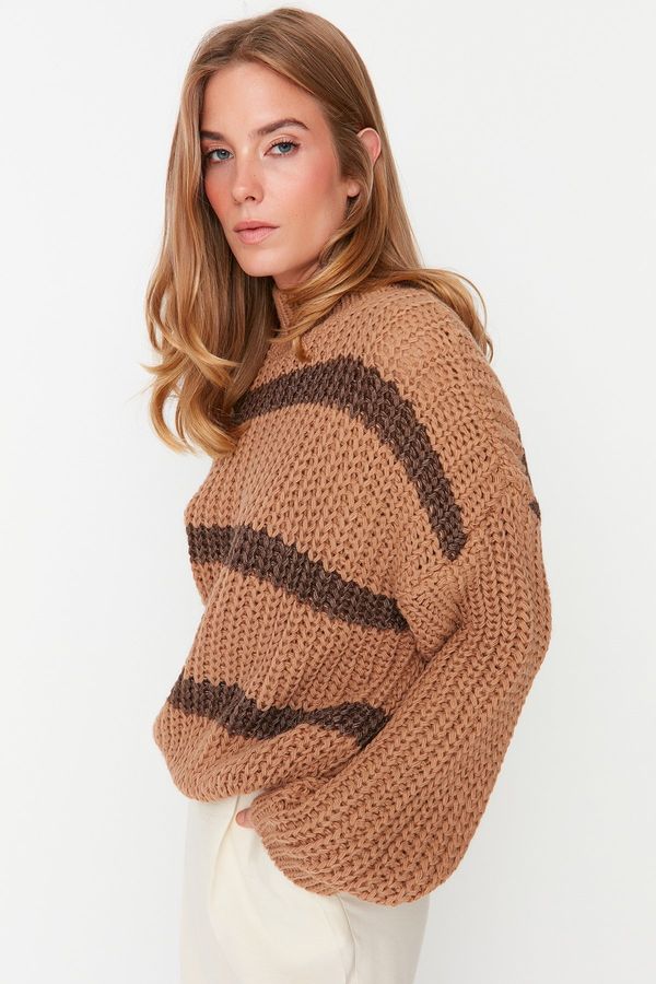 Trendyol Trendyol Camel Wide Fit. A Soft Textured, Color Block Knitwear Sweater