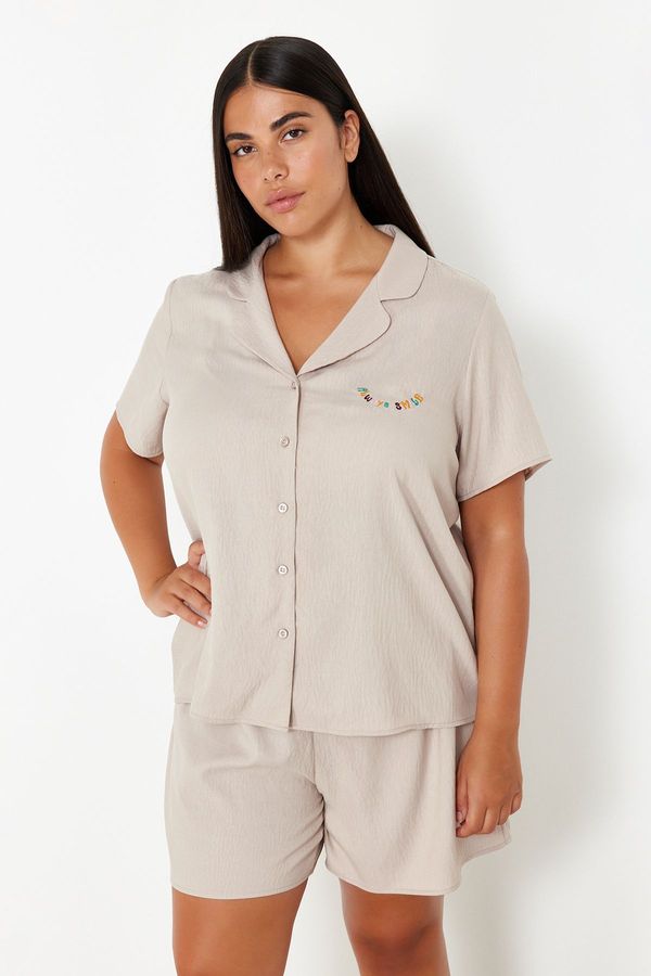 Trendyol Trendyol Curve Beige Embroidered Shirt Collar Woven Pajama Set