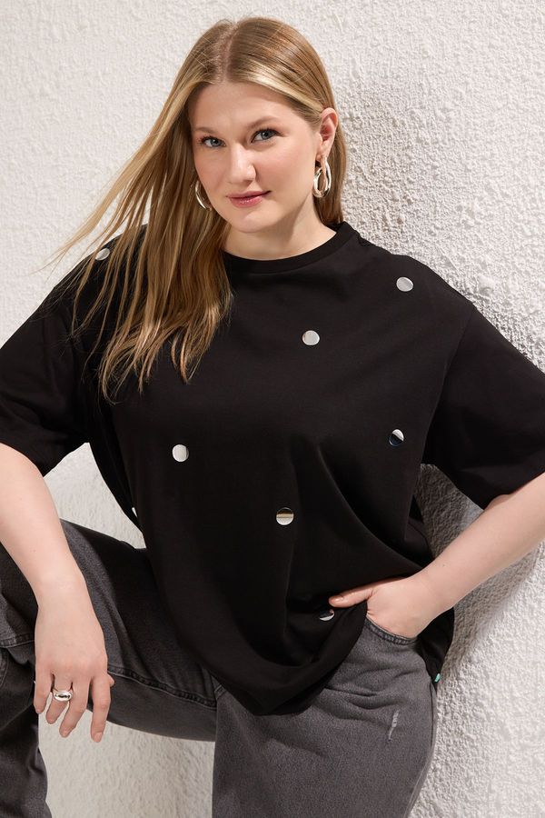 Trendyol Trendyol Curve Black Adhesive Mirror Accessory Knitting Plus Size T-Shirt