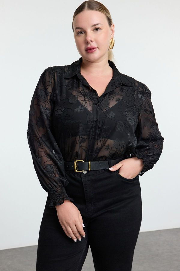 Trendyol Trendyol Curve Black Floral Sleeveless Gipel Transparent Woven Plus Size Shirt