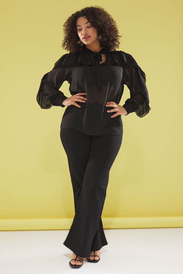 Trendyol Trendyol Curve Black Halter Neck Long Sleeve Ruffle Woven Plus Size Blouse
