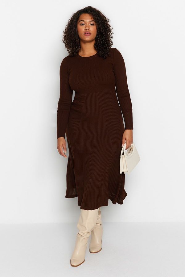 Trendyol Trendyol Curve Brown Crew Neck Midi Knitwear Dress