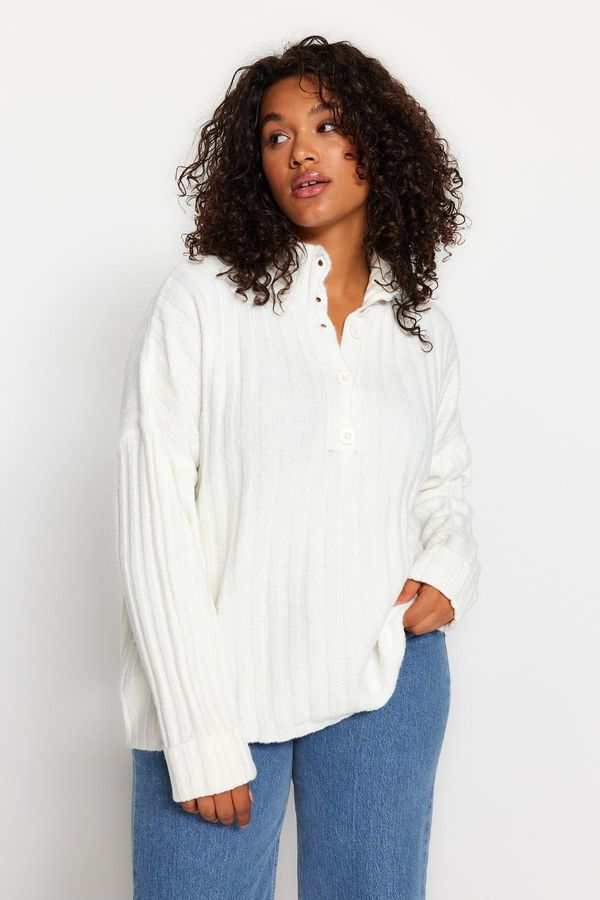 Trendyol Trendyol Curve Ecru Ribbed Buttoned Knit Sweater