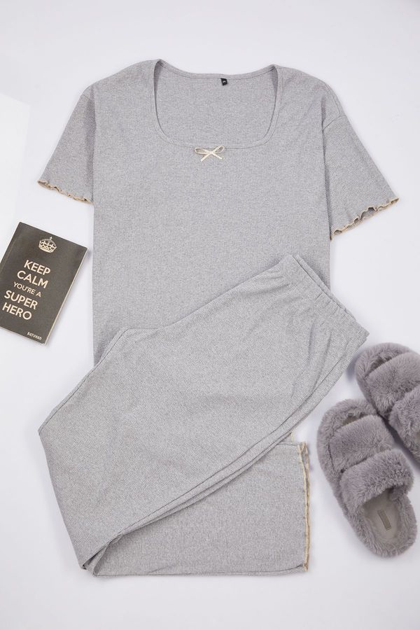 Trendyol Trendyol Curve Gray Square Collar Camisole Knitted Pajama Set