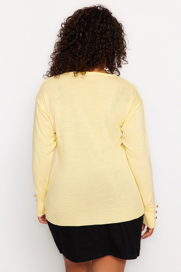 Trendyol Trendyol Curve Light Yellow V-Neck Button Detailed Knitwear Sweater
