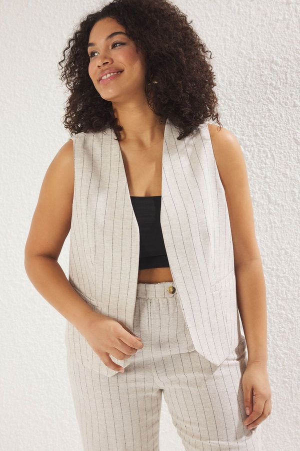 Trendyol Trendyol Curve Striped Fabric with Beige Linen Content Plus Size Vest
