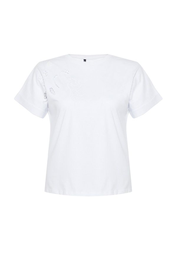 Trendyol Trendyol Curve White Brode Detail Basic Knitted T-shirt