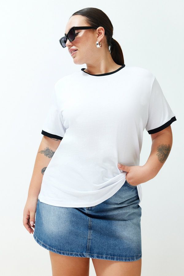 Trendyol Trendyol Curve White Color Block Detailed Boyfriend Knitted T-shirt