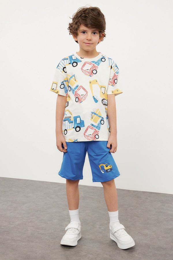 Trendyol Trendyol Ecru Boy's Car Patterned T-shirt Shorts Set Knitted Top-Bottom Set