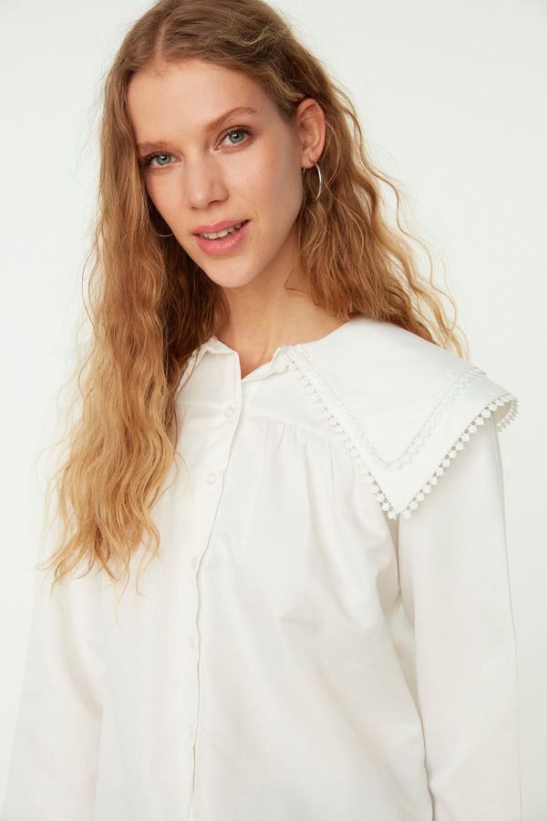 Trendyol Trendyol Ecru Collar Woven Shirt with Pompom Detail