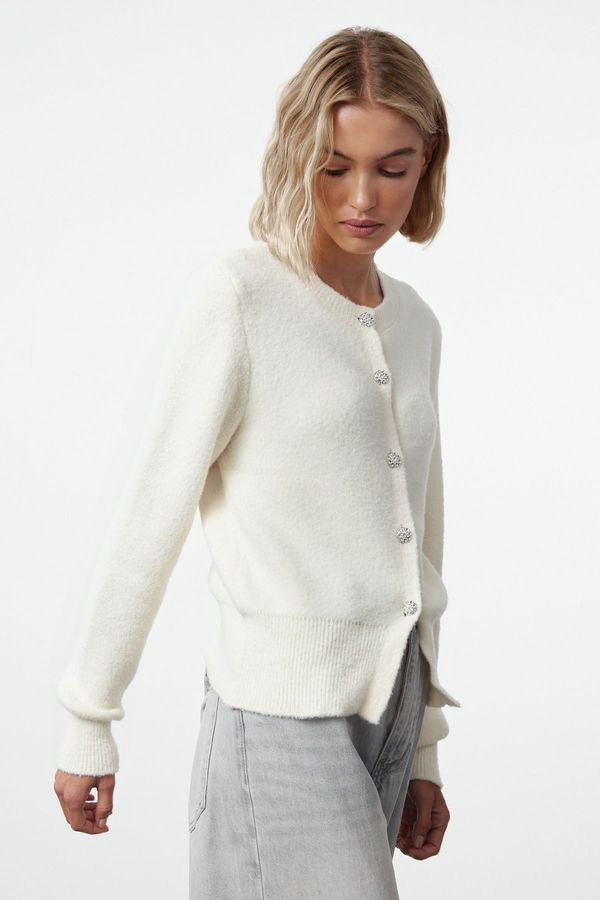 Trendyol Trendyol Ecru Extra Soft Textured Knitted Cardigan