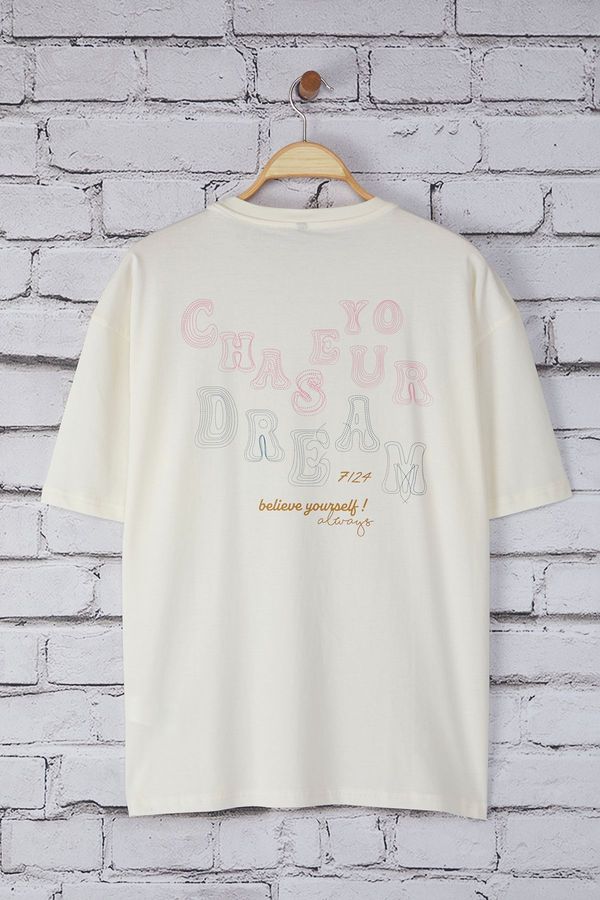 Trendyol Trendyol Ecru Oversize/Wide Cut Embroidered Back Printed Crew Neck 100% Cotton T-Shirt