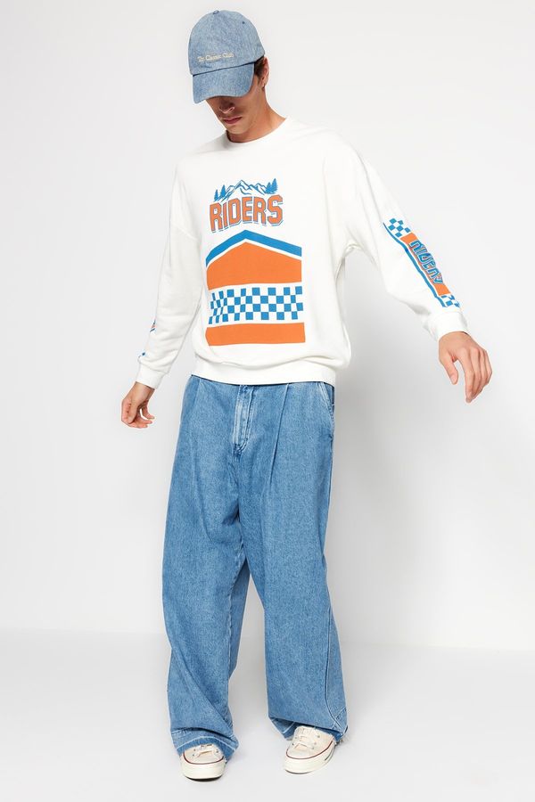 Trendyol Trendyol Ecru Oversize/Wide-Fit Long Sleeve Crew Neck Printed Sweatshirt