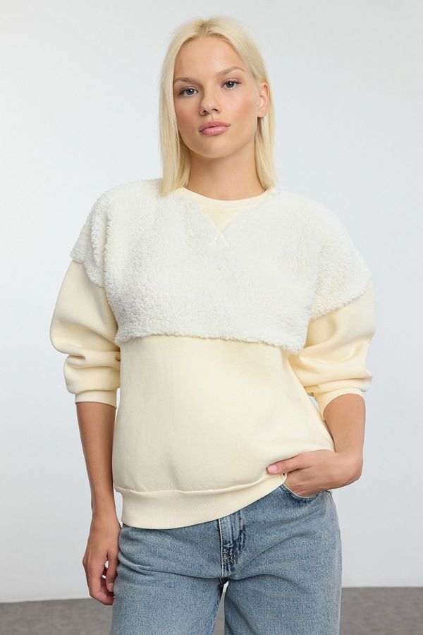 Trendyol Trendyol Ecru Plush Stitching Detailed Oversized/Wide Fit Thick Knitted Sweatshirt