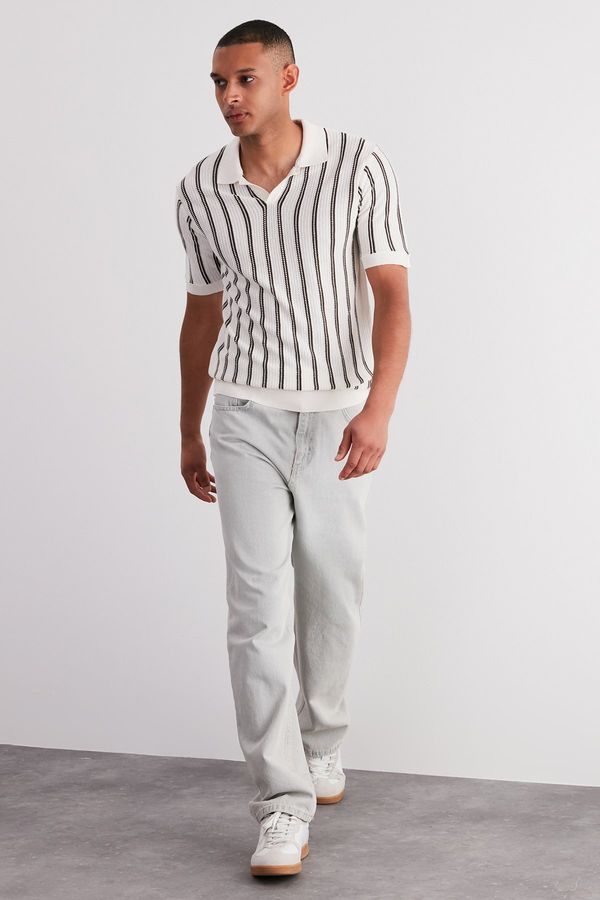 Trendyol Trendyol Ecru Regular Fit Line Openwork Leakage Pat Limited Edition Knitwear Polo Collar T-Shirt