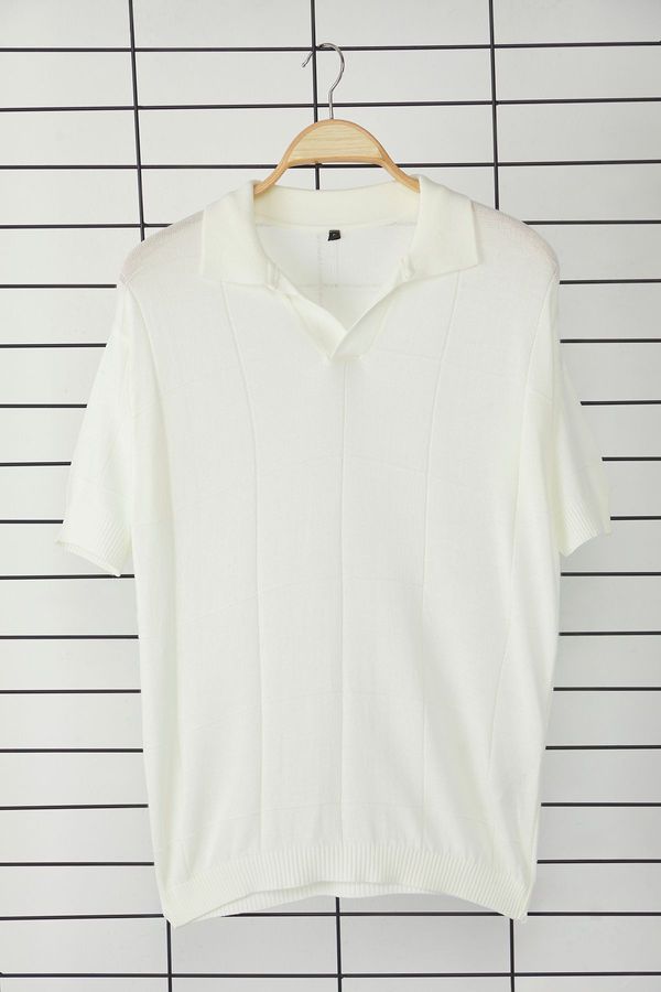 Trendyol Trendyol Ecru Regular Unisex Textured Knitwear Polo Neck T-shirt