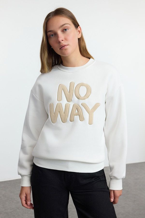 Trendyol Trendyol Ecru Slogan Embroidered Regular/Normal Fit Crew Neck Thick Knitted Sweatshirt