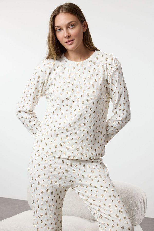 Trendyol Trendyol Ecru Soft Touch Cotton Floral Ribbed Knitted Pajama Set