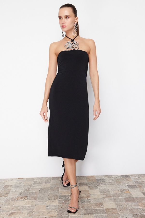 Trendyol Trendyol Elegant Evening Dress with Black Knitted Lining and Shiny Stone Accessories